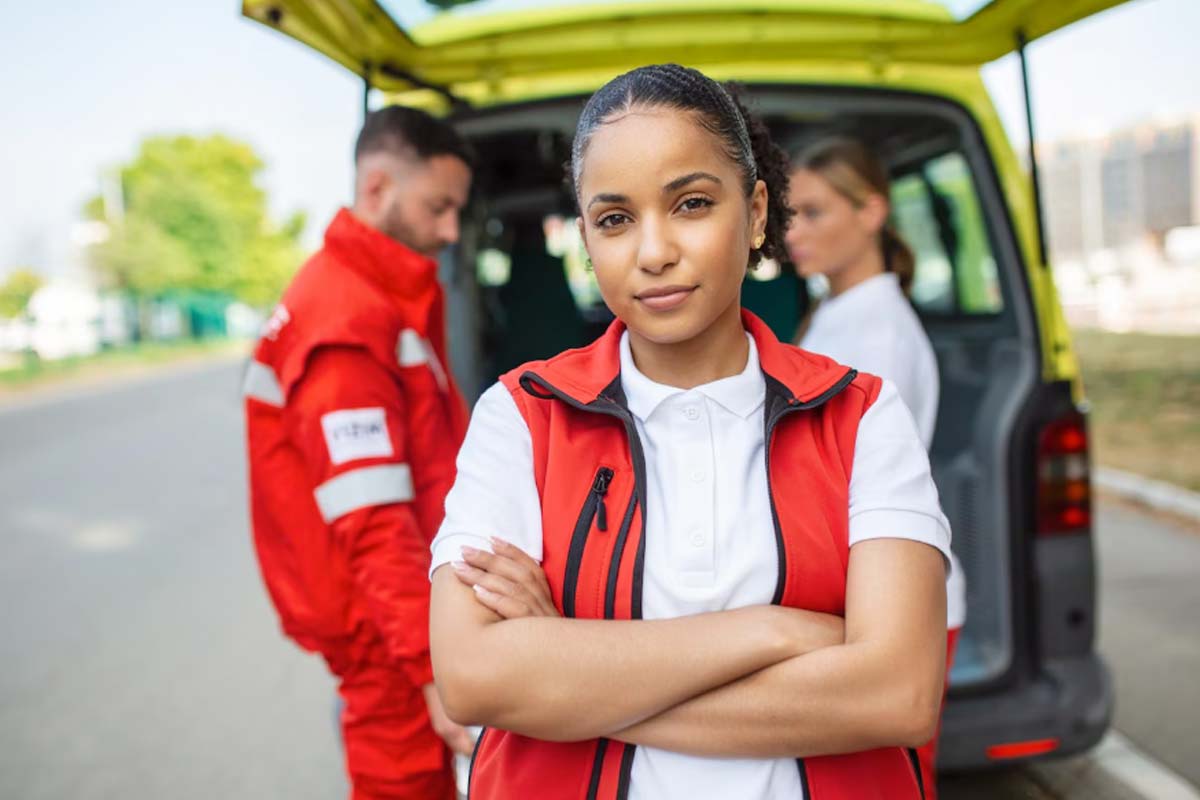 CBD for First Responders: Managing Stress Under Pressure in Canada